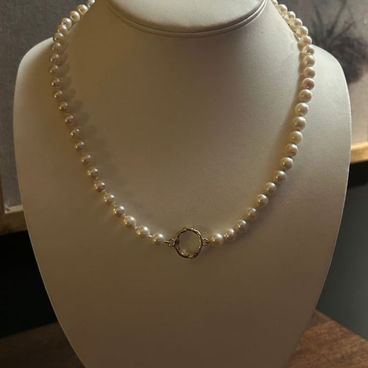 Stunning vintage pearl necklace with integrated Lulu and Boo 9ct gold small halo