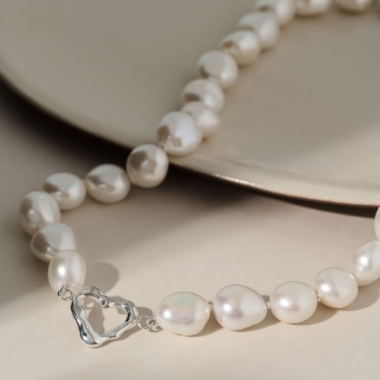 Cultured Pearl Choker with Silver Molten Heart