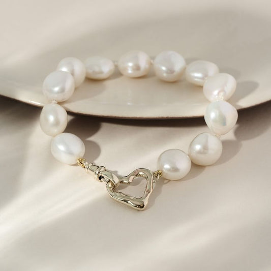 Molten Heart 18ct Gold and Pearl Bracelet