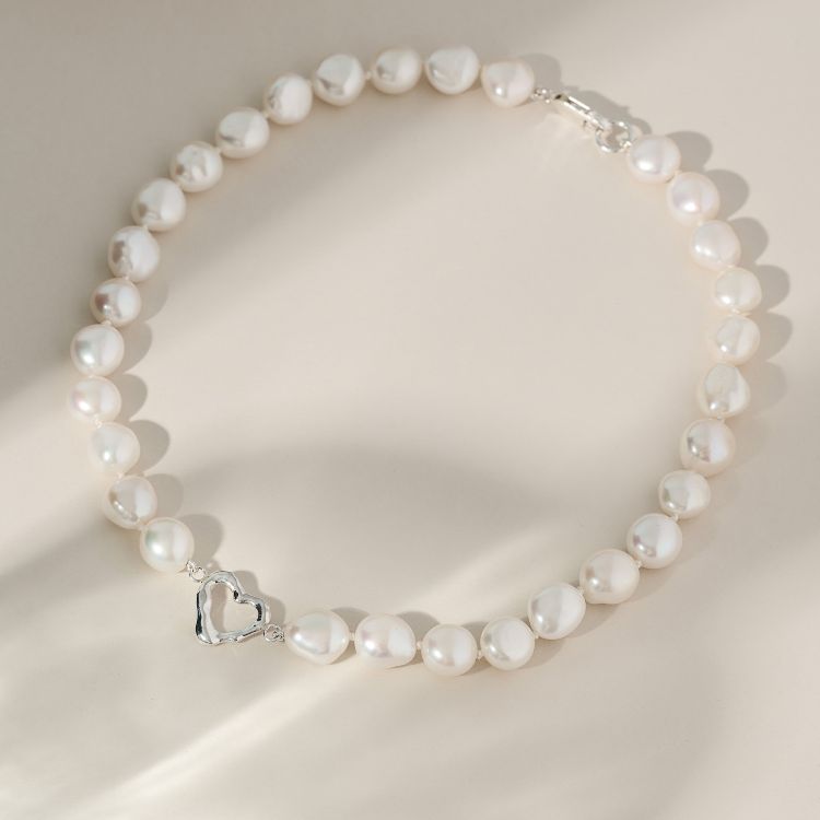 Cultured Pearl Choker with Silver Molten Heart