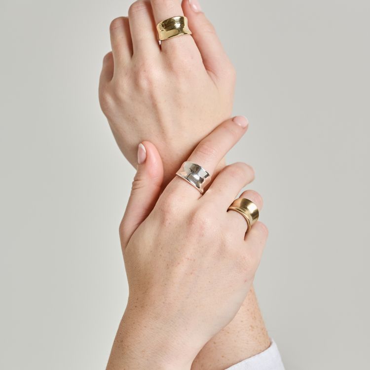 Brushed 9ct Gold Saddle Ring