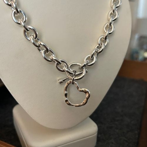 Chunky T bar vintage necklace with integrated Lulu and Boo large molten heart - 16"