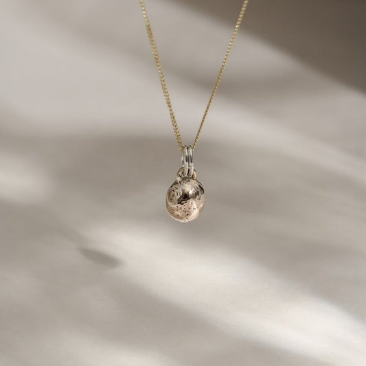 18ct Gold Bobble Necklace