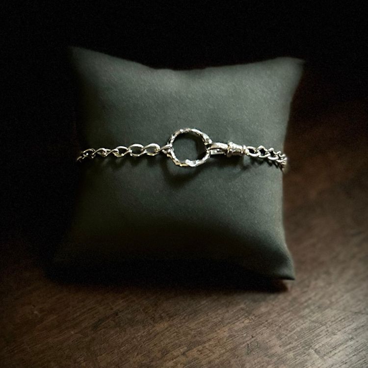 Silver vintage bangle with Lulu and Boo small sillver molten halo