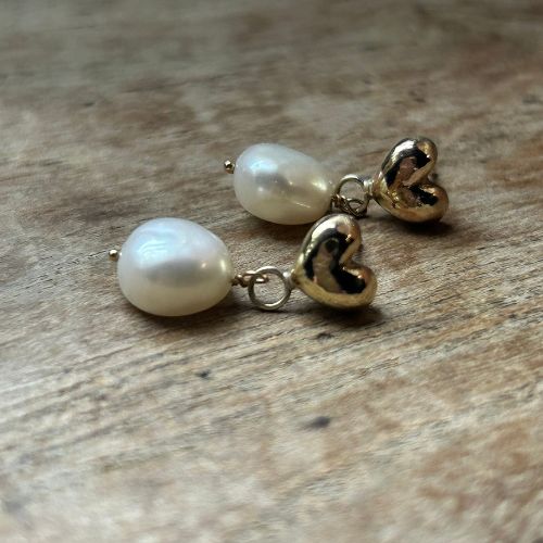 9ct gold puffy heart and pearl drop earrings.