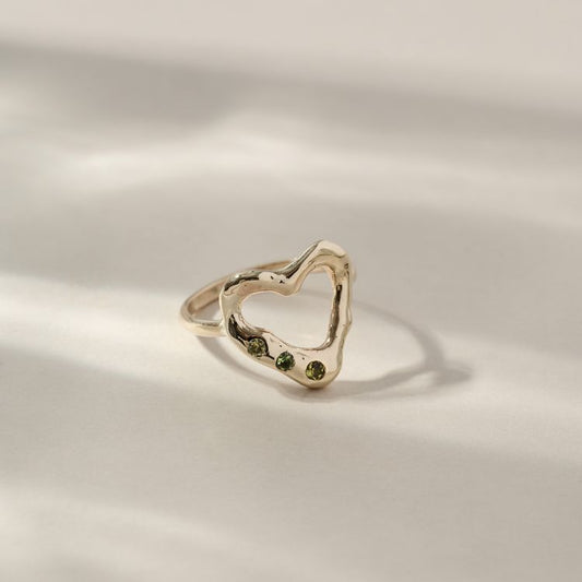 Harlequin 9ct Gold Sapphire Heart Ring