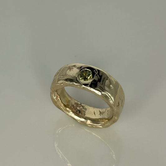 Harlequin x Luna 9ct Gold Sapphire Solitaire Ring
