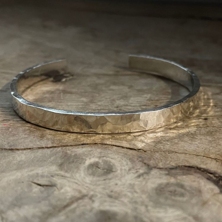 Textured unisex cuff bangle