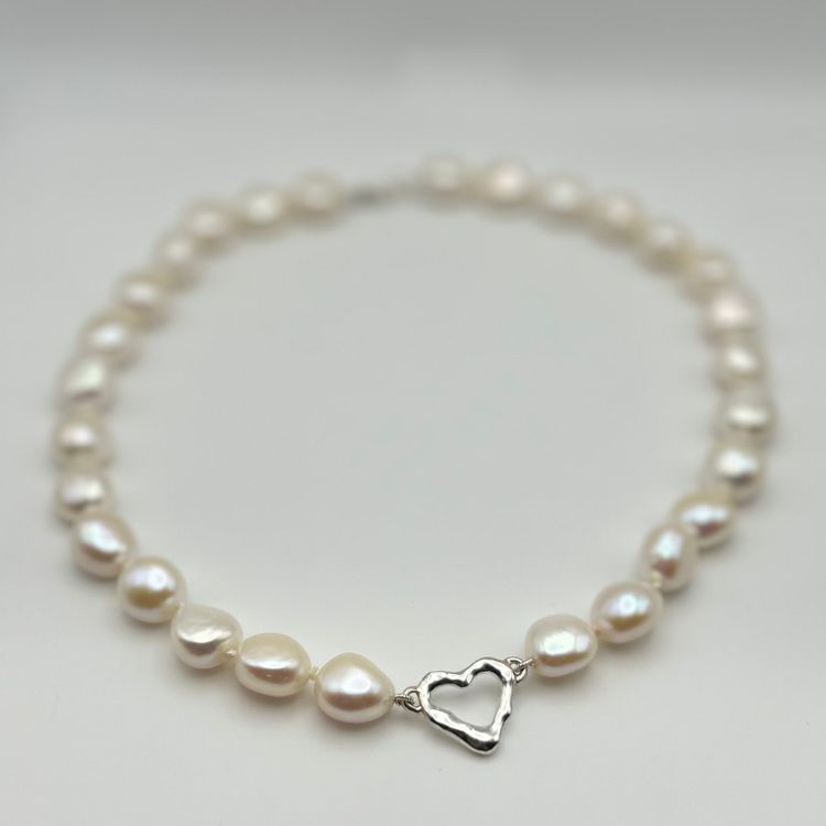 Cultured Pearl Choker with Silver Molten Heart