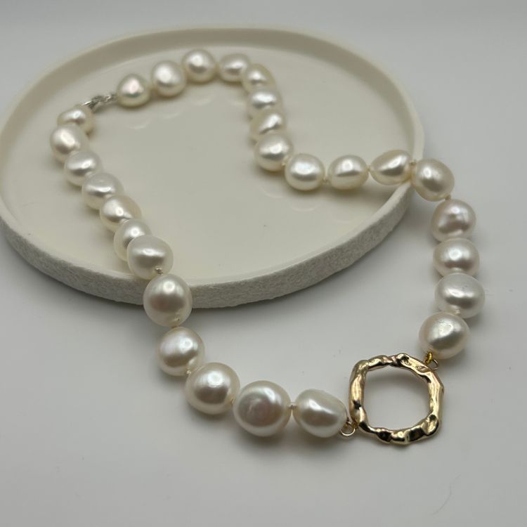 Cultured Pearl Choker with signature 9ct Gold molten Halo