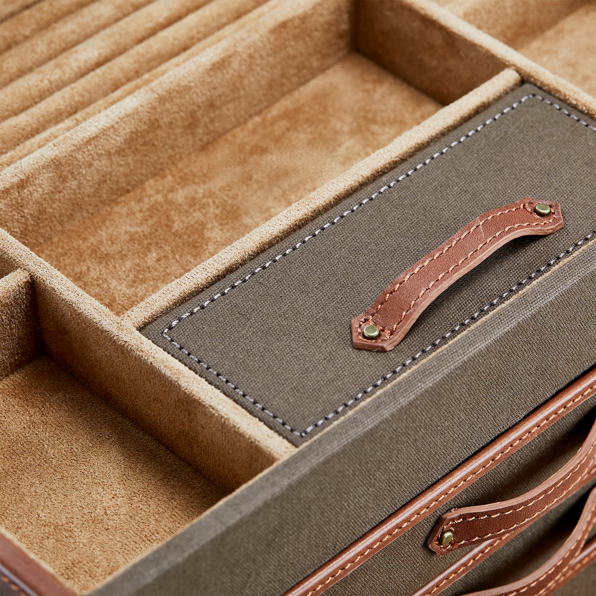 Ida Trunk Large Jewellery Box - Khaki