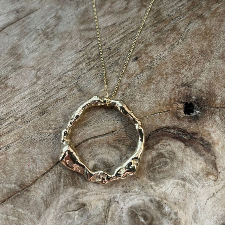 Large 9ct Gold Molten Halo Necklace