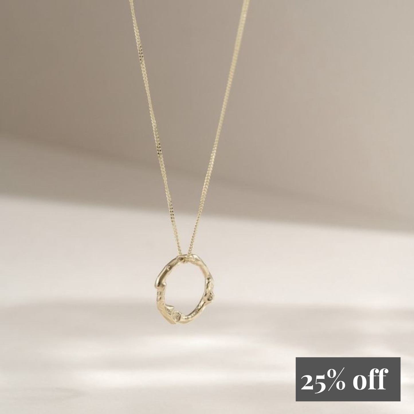 9ct Gold Molten Halo Necklace - Small