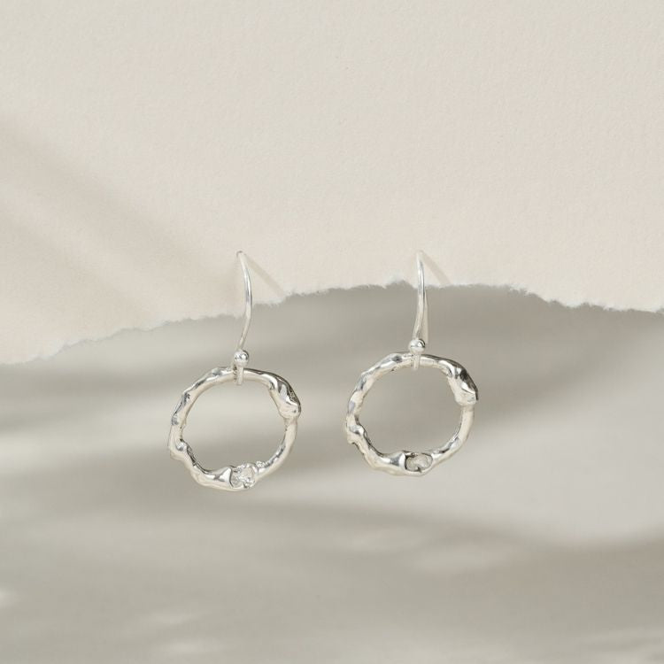 Small molten halo dangly earrings