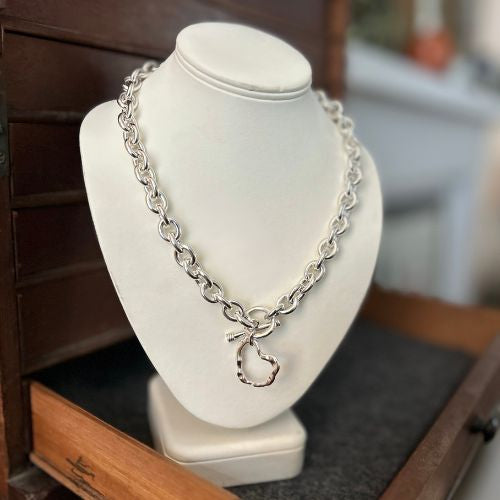 Chunky T bar vintage necklace with integrated Lulu and Boo large molten heart - 16"