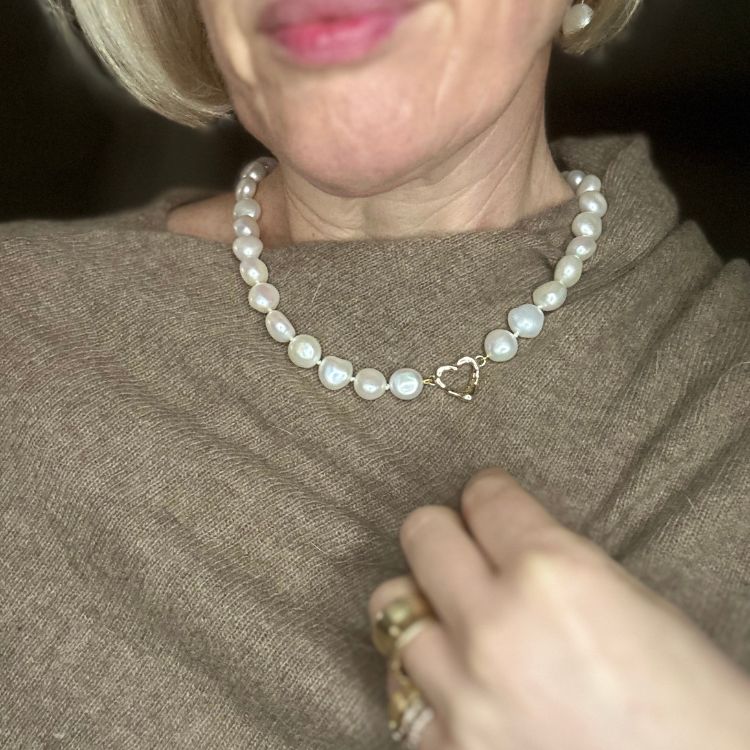 Cultured Pearl and 9ct Gold Molten Heart Choker