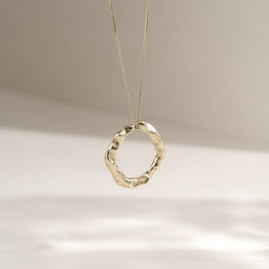Medium 9ct Gold Molten Halo Necklace
