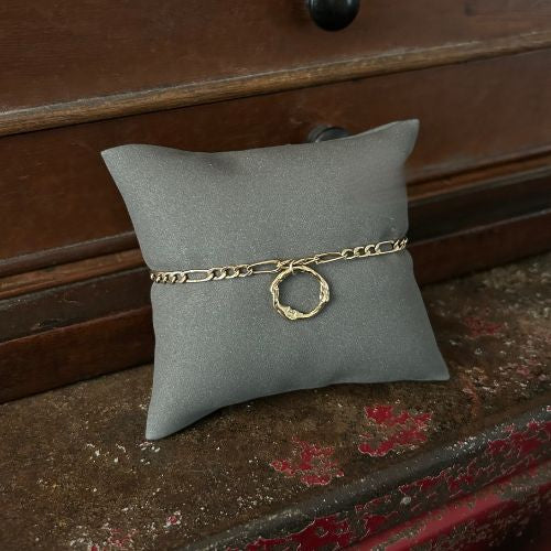 Dainty 9ct gold vintage bracelet with integrated Lulu and Boo Halo - Medium