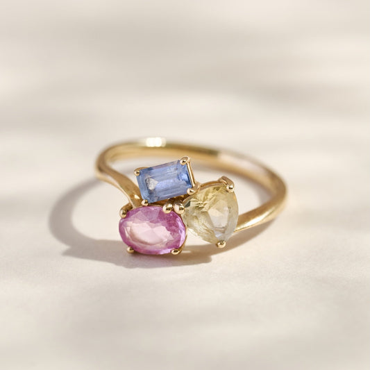 Harlequin cluster trilogy ring 18ct Gold Ring