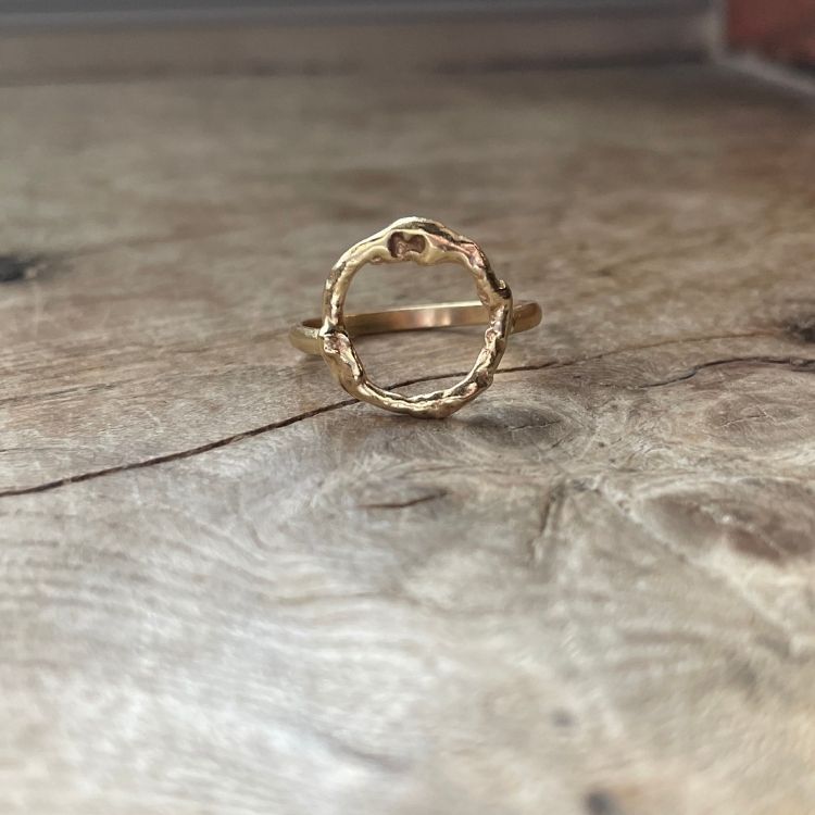 9ct gold Molten Halo earrings